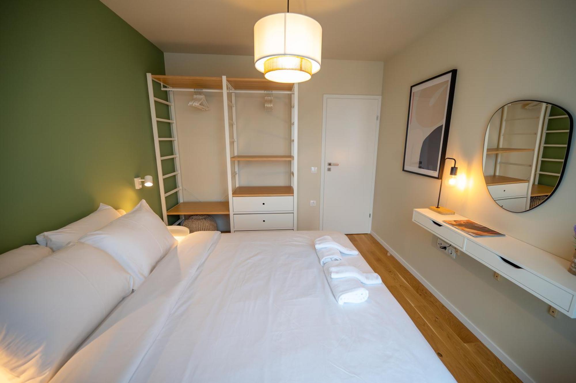Design 1Bdr Apartment Near City Center София Экстерьер фото